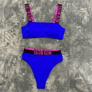 Calvin Klein Swimsuit. Size Medium Top. Size Extra Small Bottoms.